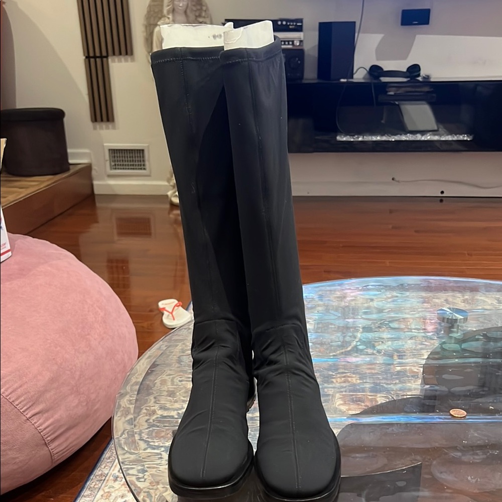 Gucci Black Knee-High Boots Authentic